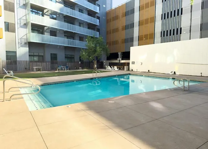 Centric 2br In Heart Of Dtphx Free Garage Parking * Phoenix