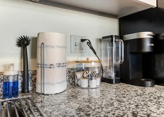 Centric 2br In Heart Of Dtphx Free Garage Parking * Phoenix
